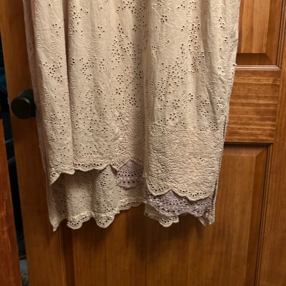 Magnolia Pearl high low dress or long shirt to wear over jeans - Picture 2 of 12